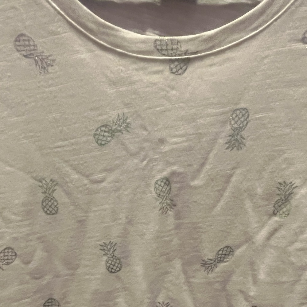 White pineapple shirt
